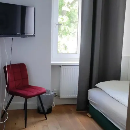 Zur Faehre Hotel