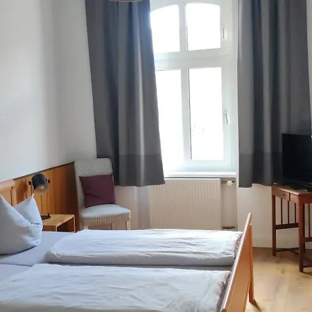 Zur Faehre