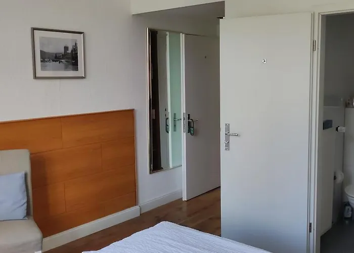 Zur Faehre 酒店 博帕德