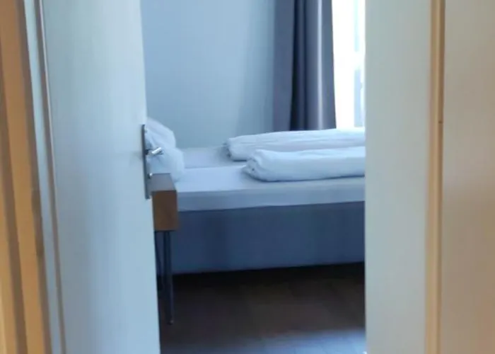 Zur Faehre 酒店 博帕德