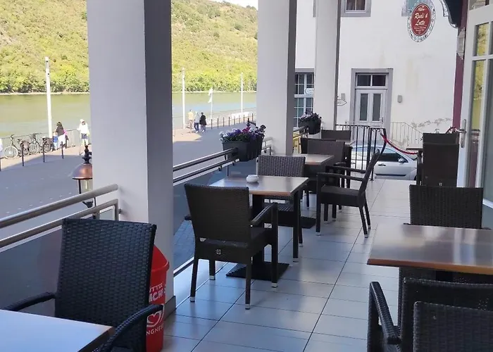 Zur Faehre 酒店 博帕德